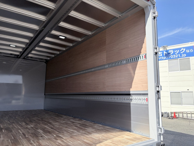 いすゞ フォワード 中型 ウィング 2RG-FRR90S4(98098) 12枚目