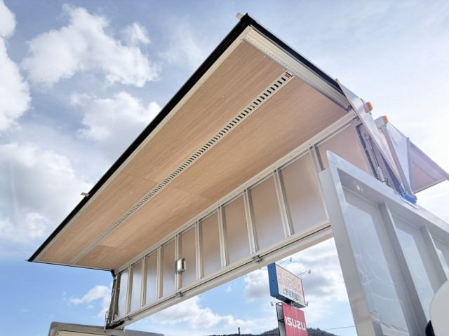 いすゞ フォワード 中型 ウィング 2RG-FRR90S4(98098) 18枚目