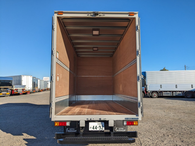 三菱ふそう キャンター 小型 バン 2RG-FEAV0(98099) 9枚目