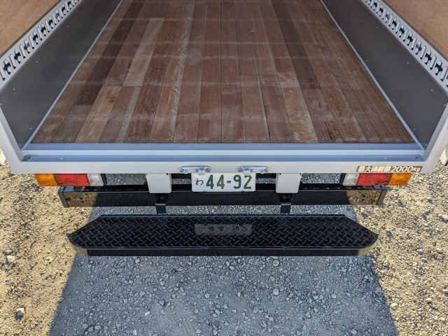 三菱ふそう キャンター 小型 バン 2RG-FEAV0(98099) 10枚目