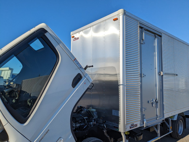 三菱ふそう キャンター 小型 バン 2RG-FEAV0(98099) 39枚目