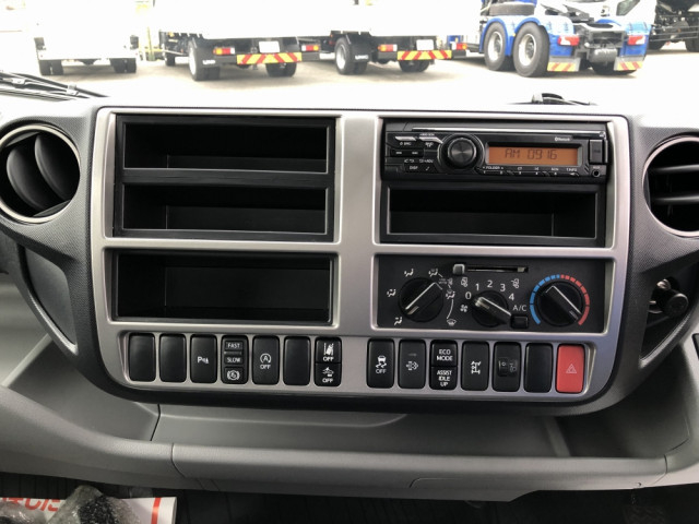 日野 デュトロ 小型 キャリアカー 2KG-XZU722M(98101) 41枚目