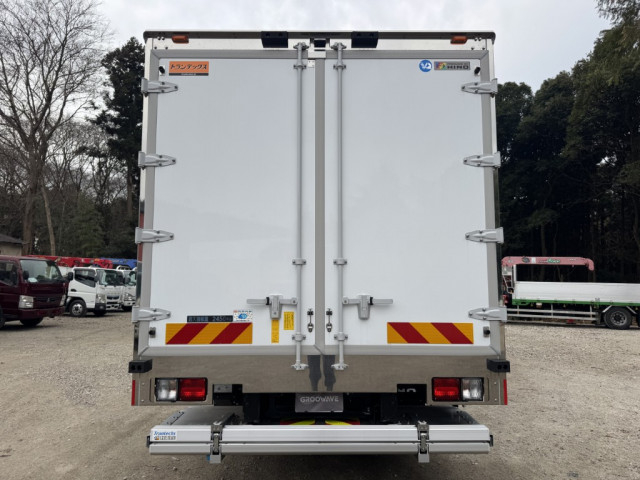 日野 レンジャー 中型 冷蔵冷凍バン 2KG-FD2ABG(98102) 9枚目