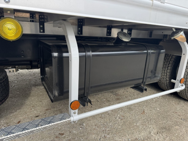 日野 レンジャー 中型 冷蔵冷凍バン 2KG-FD2ABG(98102) 30枚目