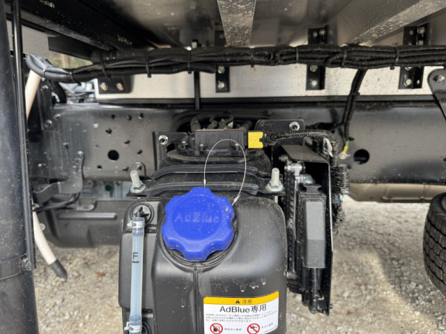 日野 レンジャー 中型 冷蔵冷凍バン 2KG-FD2ABG(98102) 31枚目