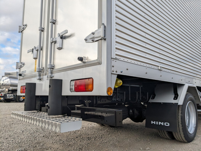 日野 デュトロ 小型 バン 2KG-XZU655M(98104) 7枚目