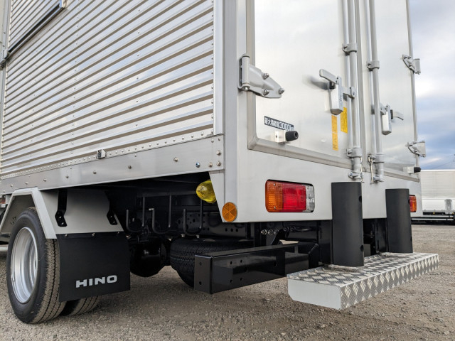 日野 デュトロ 小型 バン 2KG-XZU655M(98104) 8枚目