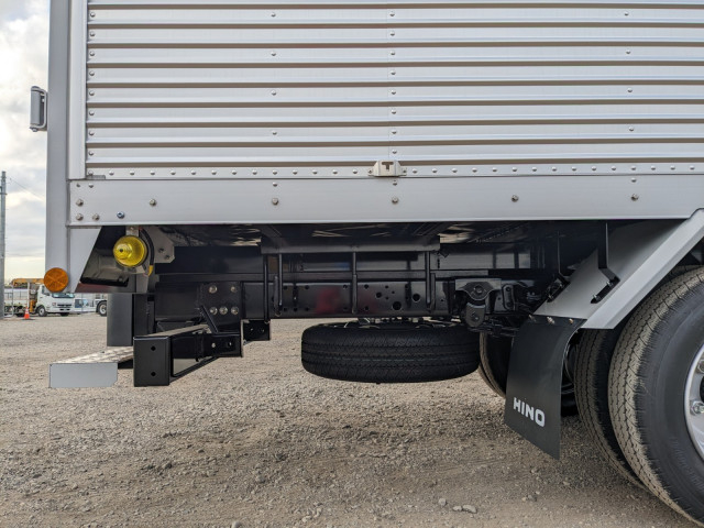 日野 デュトロ 小型 バン 2KG-XZU655M(98104) 29枚目