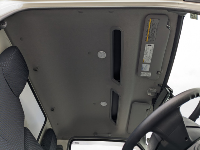 日野 デュトロ 小型 バン 2KG-XZU655M(98104) 33枚目