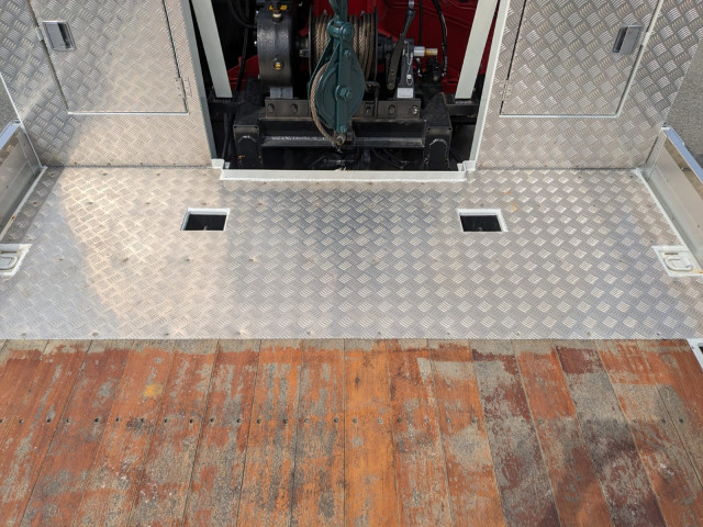 三菱ふそう スーパーグレート 大型 平ボディ（クレーン付） 2KG-FS70HZ(98106) 20枚目