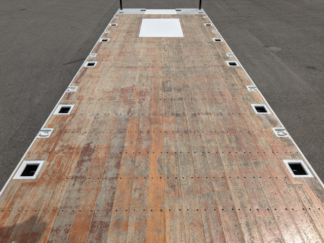 三菱ふそう スーパーグレート 大型 平ボディ（クレーン付） 2KG-FS70HZ(98106) 21枚目