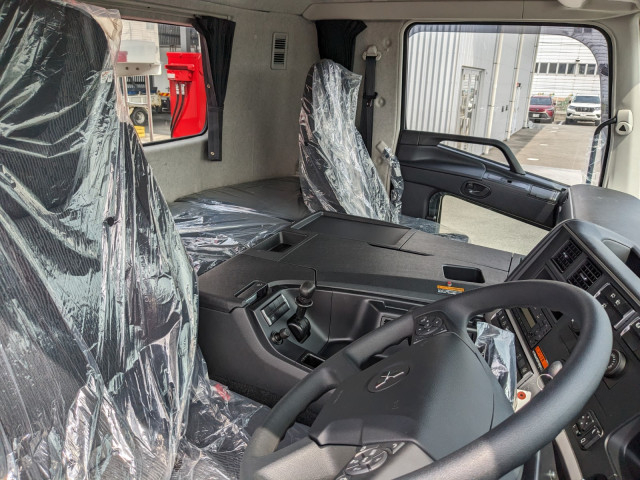 三菱ふそう スーパーグレート 大型 平ボディ（クレーン付） 2KG-FS70HZ(98106) 37枚目