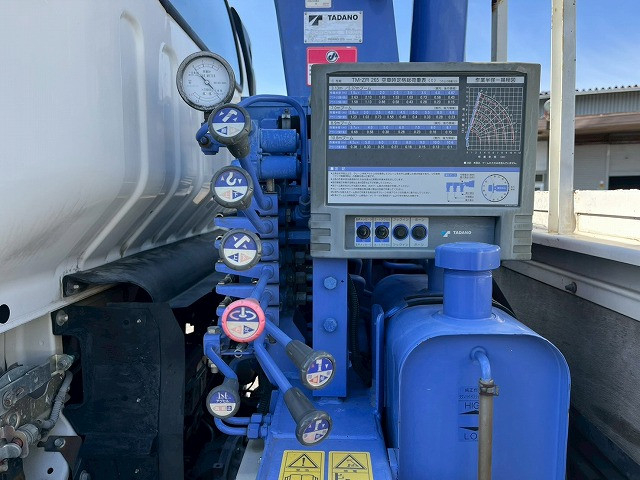 いすゞ エルフ 小型 平ボディ（クレーン付） BDG-NPR85AR(98111) 16枚目