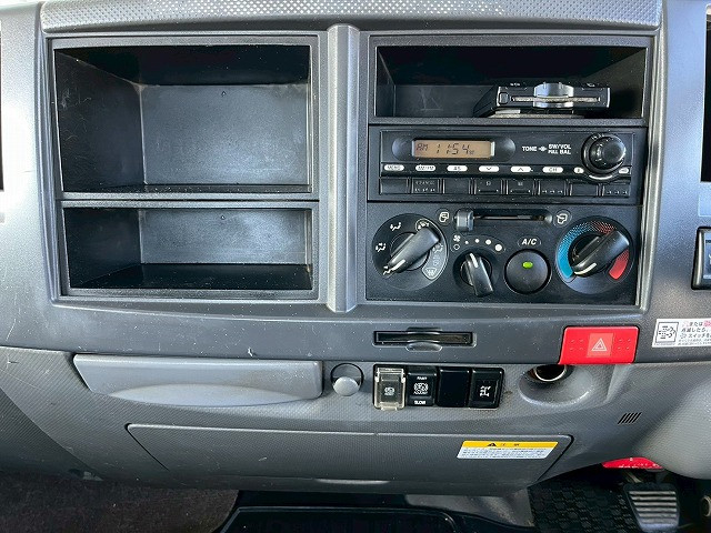 いすゞ エルフ 小型 平ボディ（クレーン付） BDG-NPR85AR(98111) 30枚目