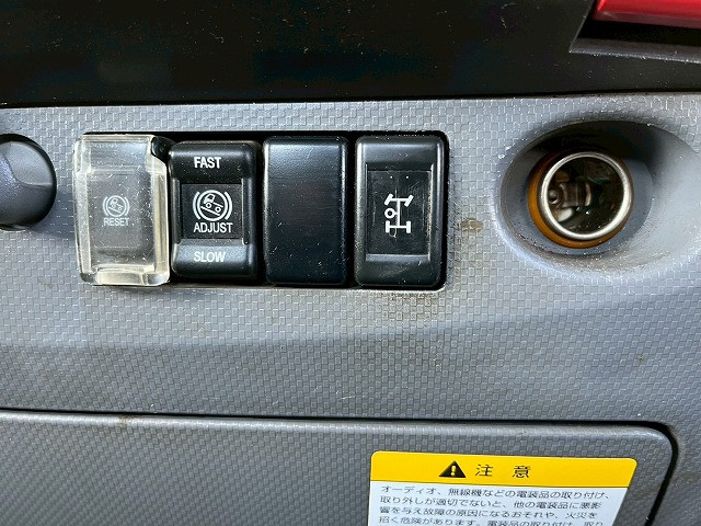 いすゞ エルフ 小型 平ボディ（クレーン付） BDG-NPR85AR(98111) 31枚目