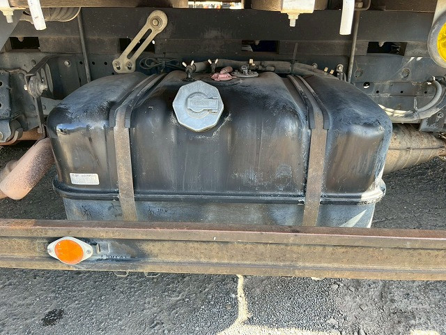 いすゞ エルフ 小型 平ボディ（クレーン付） BDG-NPR85AR(98111) 38枚目