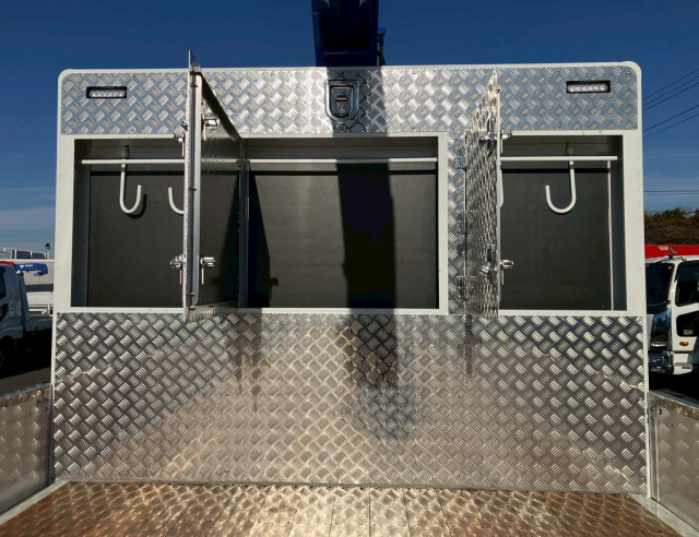 三菱ふそう スーパーグレート 大型 平ボディ（クレーン付） 2PG-FS84VZ(98112) 15枚目