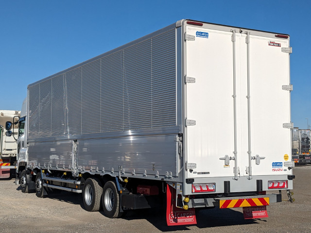 いすゞ ギガ 大型 ウィング 2PG-CYJ77D(98114) 4枚目