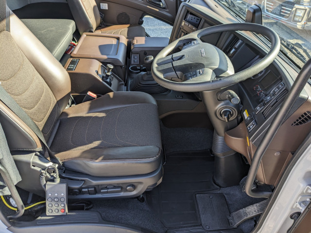 いすゞ ギガ 大型 ウィング 2PG-CYJ77D(98114) 39枚目