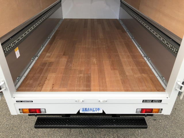 Mitsubishi Fuso canter Small Wing body 2PG-FEB90(98117) 14枚目