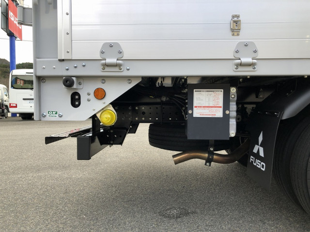 Mitsubishi Fuso canter Small Wing body 2PG-FEB90(98117) 28枚目