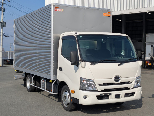 日野 デュトロ 小型 バン 2RG-XZU710M(98121) 3枚目