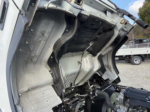 三菱ふそう キャンター 小型 平ボディ 2RG-FEB50(98124) 20枚目