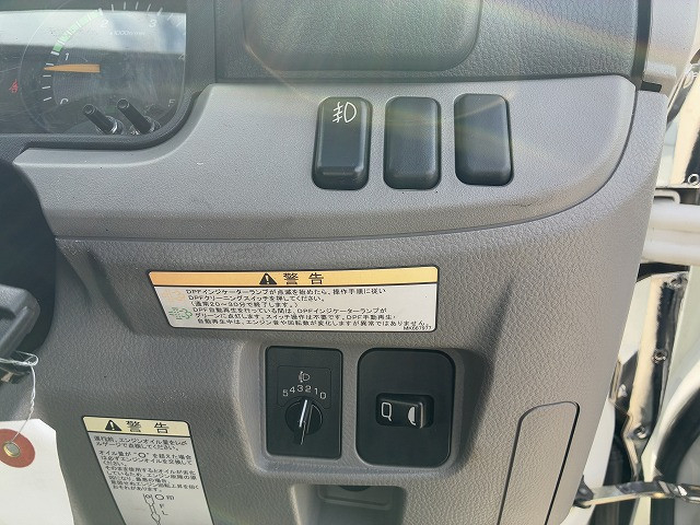 三菱ふそう キャンター 小型 平ボディ 2RG-FEB50(98124) 42枚目