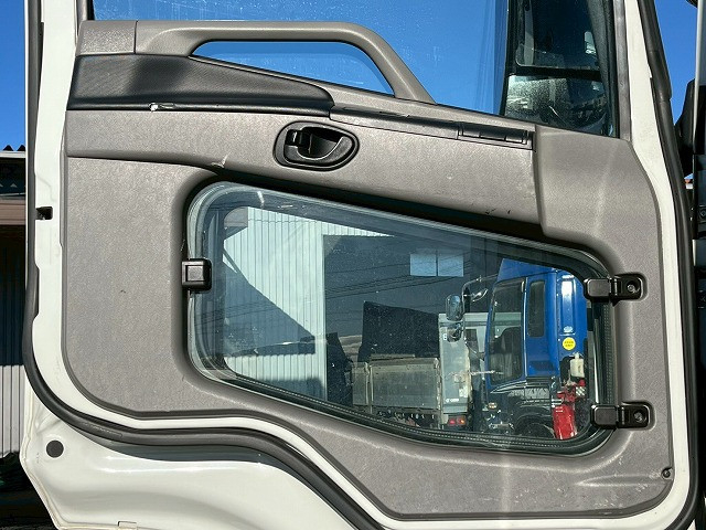 三菱ふそう スーパーグレート 大型 トラクタ 2PG-FP74HER(98126) 20枚目