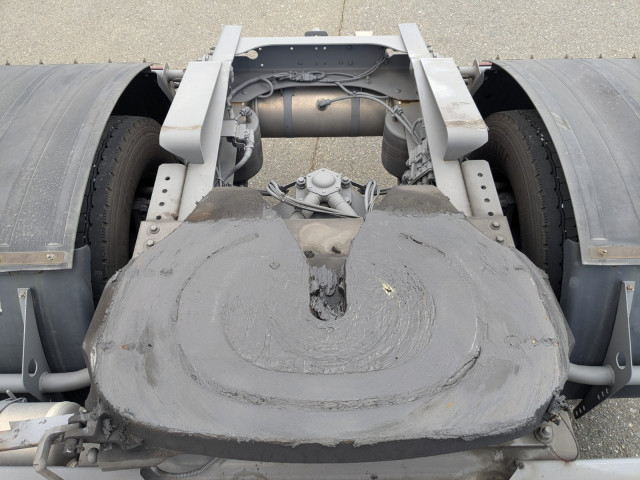 UDトラックス（日産） クオン 大型 トラクタ 2RG-GK5DAB(98128) 13枚目