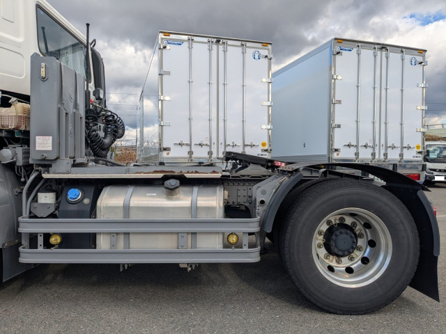 UDトラックス（日産） クオン 大型 トラクタ 2RG-GK5DAB(98128) 18枚目