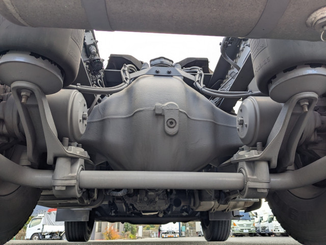 UDトラックス（日産） クオン 大型 トラクタ 2RG-GK5DAB(98128) 22枚目