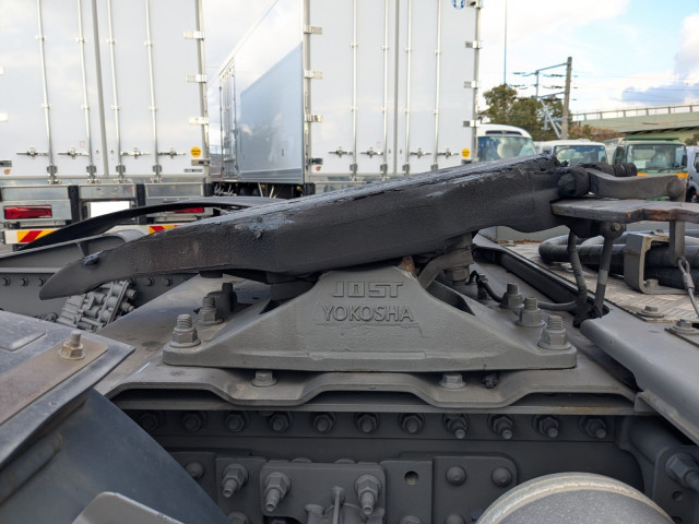 UDトラックス（日産） クオン 大型 トラクタ 2RG-GK5DAB(98128) 24枚目