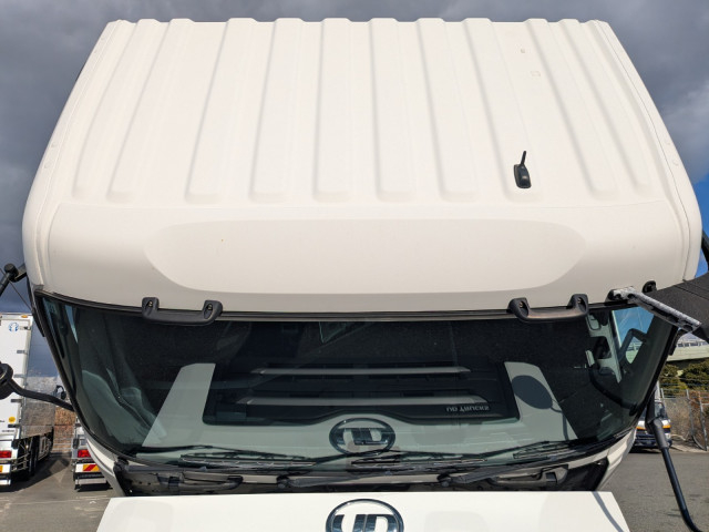 UDトラックス（日産） クオン 大型 トラクタ 2RG-GK5DAB(98128) 33枚目