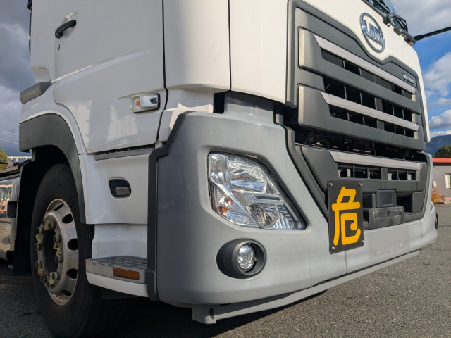 UDトラックス（日産） クオン 大型 トラクタ 2RG-GK5DAB(98128) 37枚目