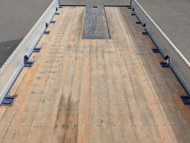 三菱ふそう ファイター 増トン 平ボディ（クレーン付） 2DG-FQ62F(98131) 22枚目