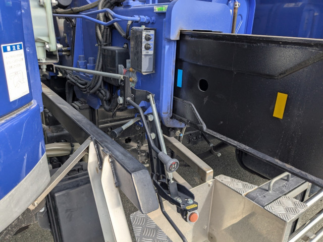 三菱ふそう ファイター 増トン 平ボディ（クレーン付） 2DG-FQ62F(98131) 29枚目