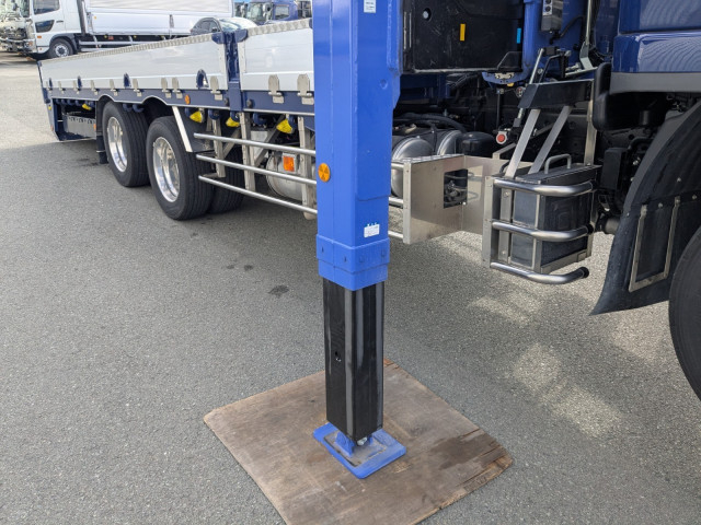 三菱ふそう ファイター 増トン 平ボディ（クレーン付） 2DG-FQ62F(98131) 32枚目