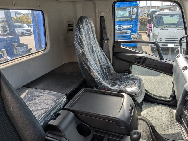 三菱ふそう ファイター 増トン 平ボディ（クレーン付） 2DG-FQ62F(98131) 37枚目