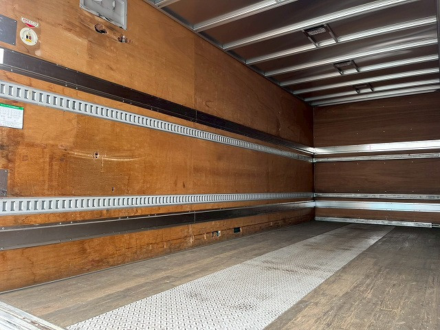 日野 レンジャー 中型 バン 2KG-FD2ABG(98137) 12枚目