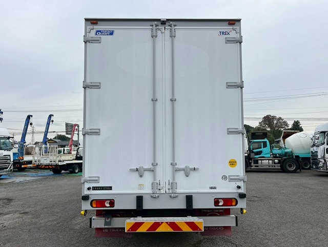 UDトラックス（日産） クオン 大型 ウィング 2PG-CG5CA(98138) 7枚目