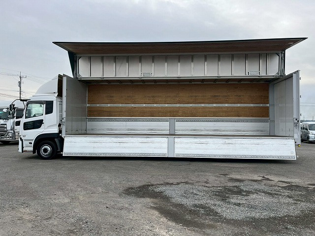 UDトラックス（日産） クオン 大型 ウィング 2PG-CG5CA(98138) 10枚目