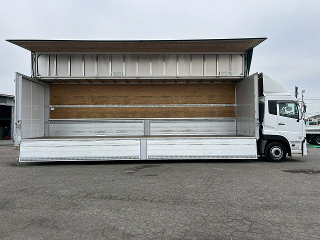 UDトラックス（日産） クオン 大型 ウィング 2PG-CG5CA(98138) 11枚目