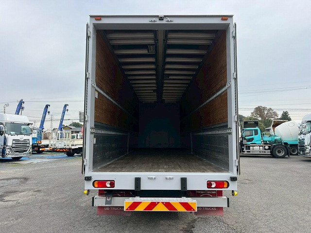 UDトラックス（日産） クオン 大型 ウィング 2PG-CG5CA(98138) 12枚目