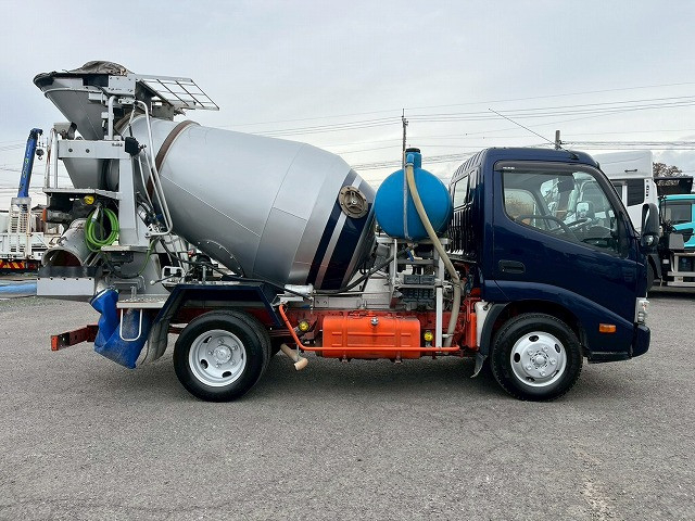 日野 デュトロ 小型 ミキサー車 TKG-XZU600E(98139) 5枚目