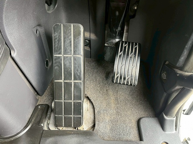 UDトラックス（日産） クオン 大型 ウィング 2PG-CG5CA(98138) 35枚目