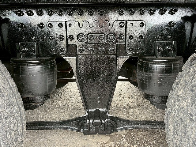 UDトラックス（日産） クオン 大型 ウィング 2PG-CG5CA(98138) 44枚目