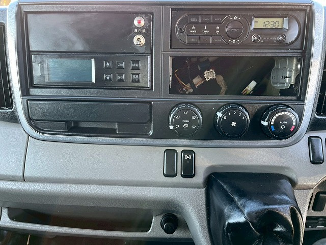 三菱ふそう キャンター 小型 冷蔵冷凍バン TPG-FBA50(98140) 29枚目