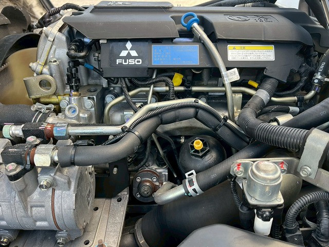 三菱ふそう キャンター 小型 冷蔵冷凍バン TPG-FBA50(98140) 41枚目