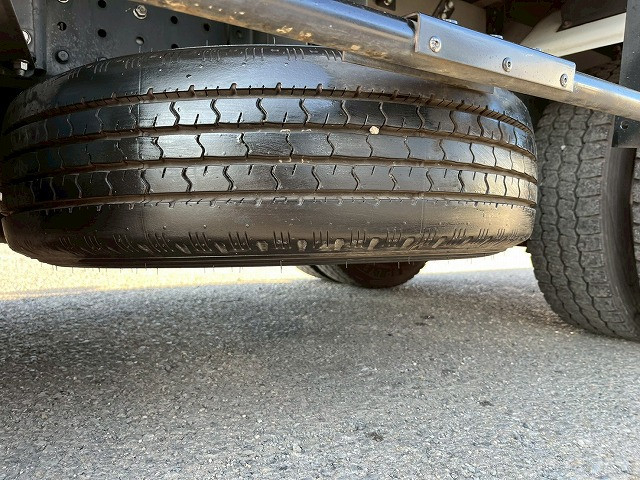 三菱ふそう キャンター 小型 冷蔵冷凍バン TPG-FBA50(98140) 48枚目